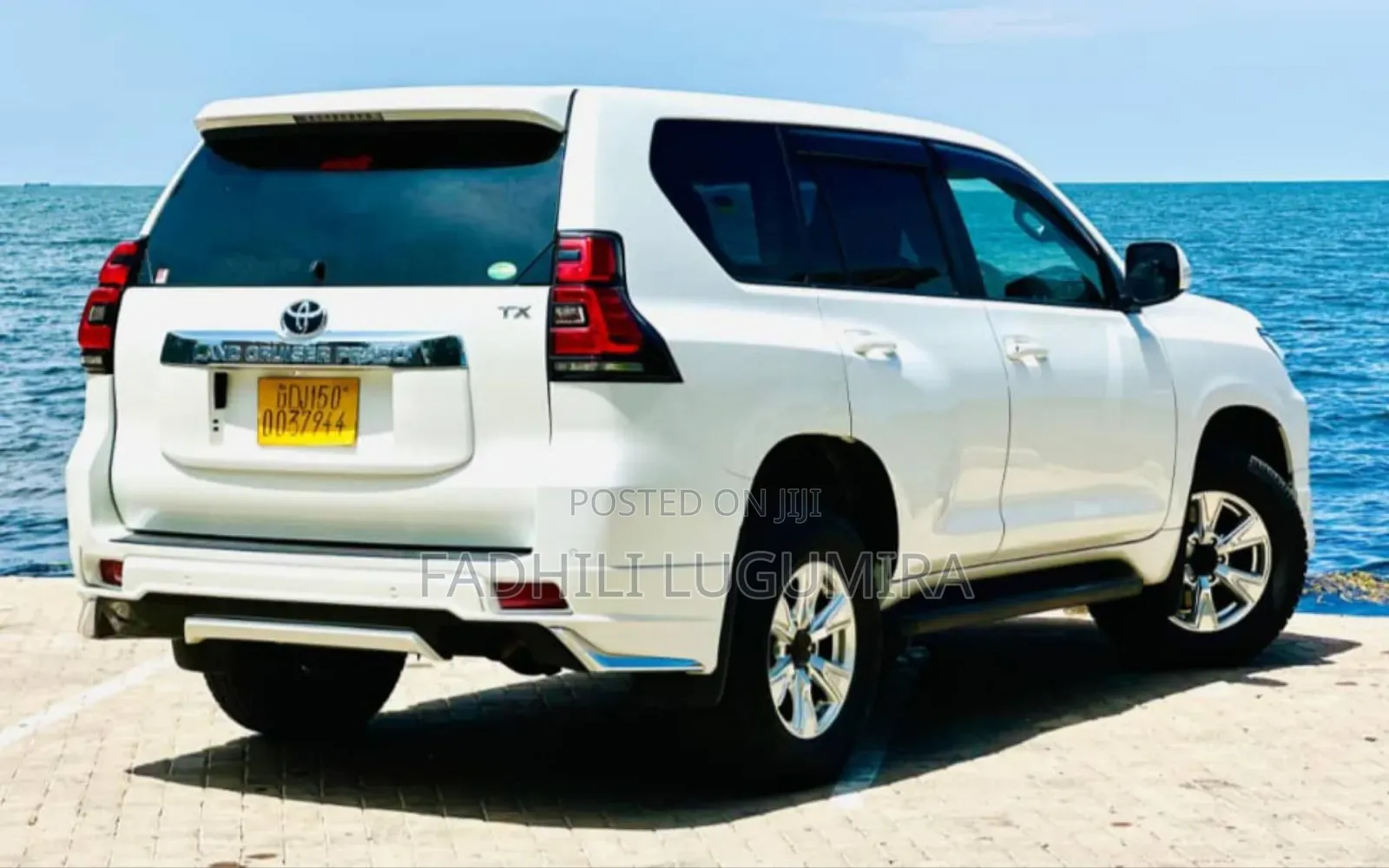 Toyota Land Cruiser Prado 2019 White