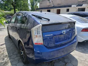 Toyota Prius 2011 Blue