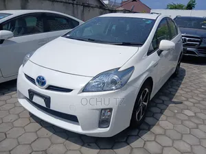 Toyota Prius 2012 White