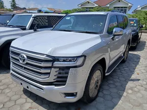 New Toyota Land Cruiser 2025 Silver