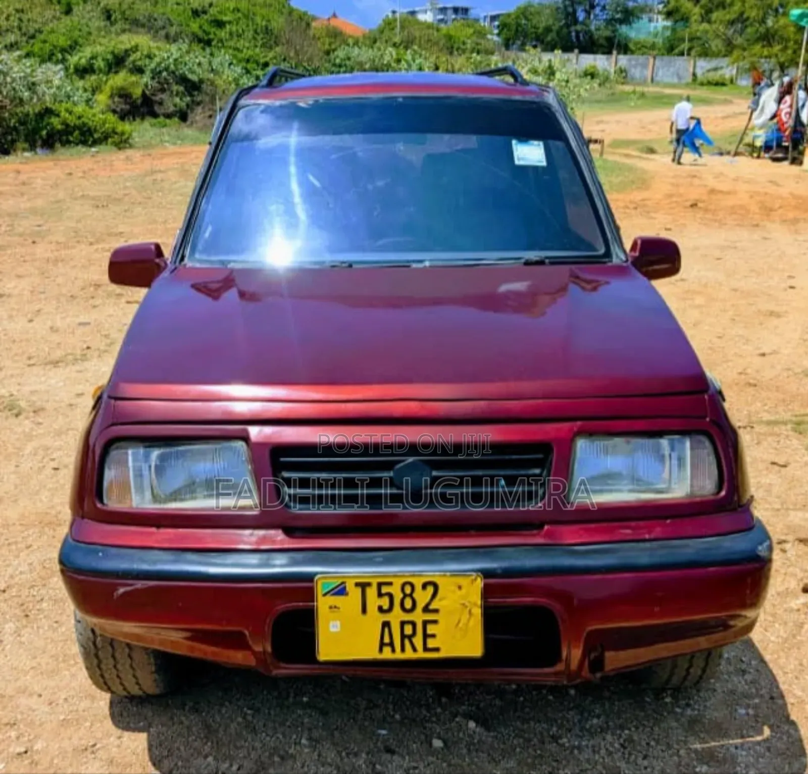 Suzuki Escudo 1999 Red