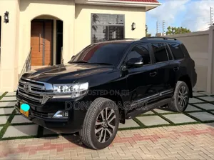 Toyota Land Cruiser 2014 Black