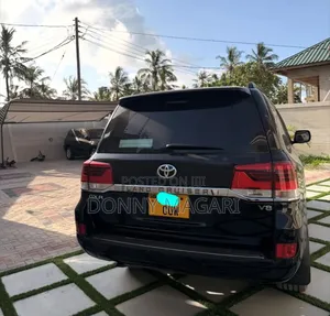 Toyota Land Cruiser 2014 Black
