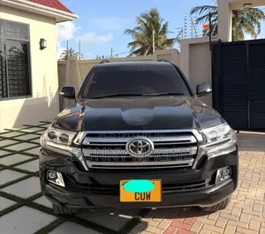 Toyota Land Cruiser 2014 Black