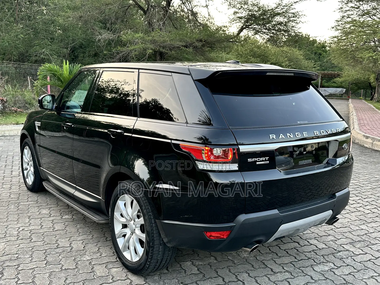 Land Rover Range Rover Sport HSE 4x4 (3.0L 6cyl 8A) 2016 Black