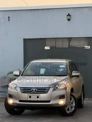 Toyota Vanguard 2008 Gold