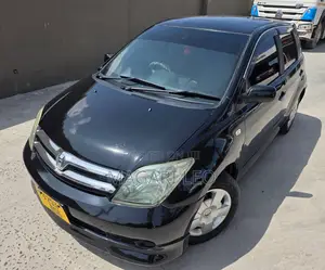 Toyota IST 2004 Black