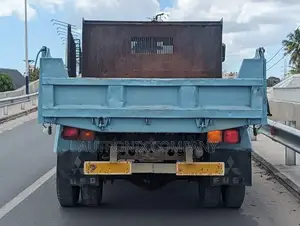 Mitsubishi Fuso Dump Truck