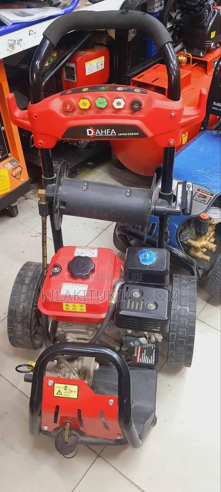 Dahfa: Petrol Engine High Pressure Washer