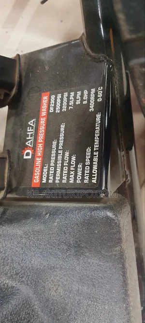 Dahfa: Petrol Engine High Pressure Washer