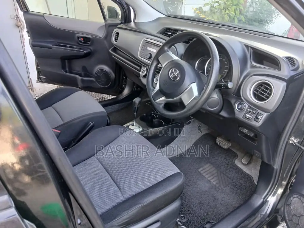 Toyota Vitz 2012 Black