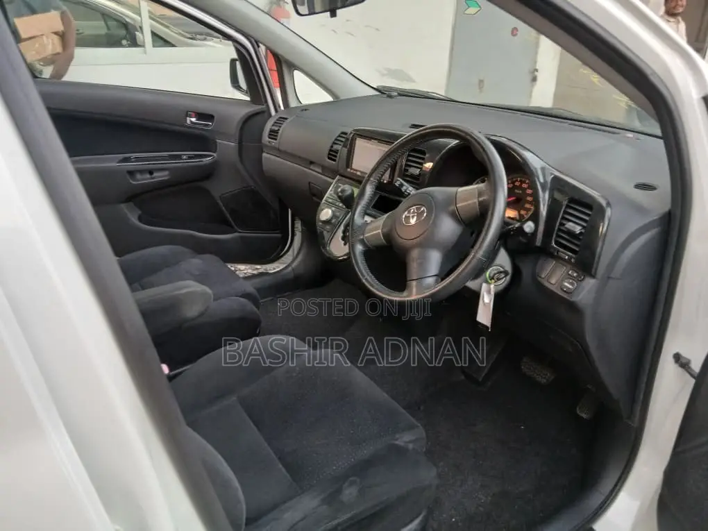 Toyota Wish 2006 White