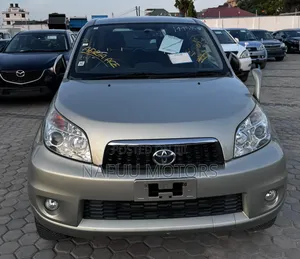 Toyota Rush 2007 Gold
