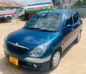 Toyota Duet 2002 Blue
