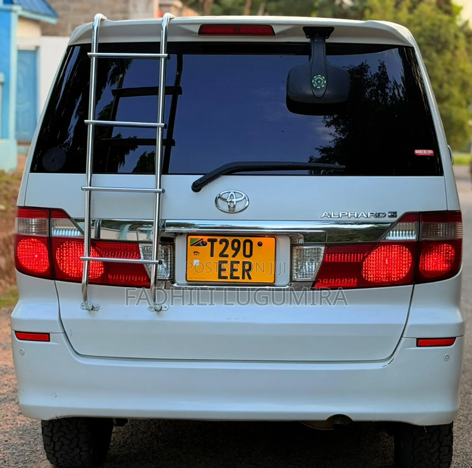 Toyota Harrier 2005 White