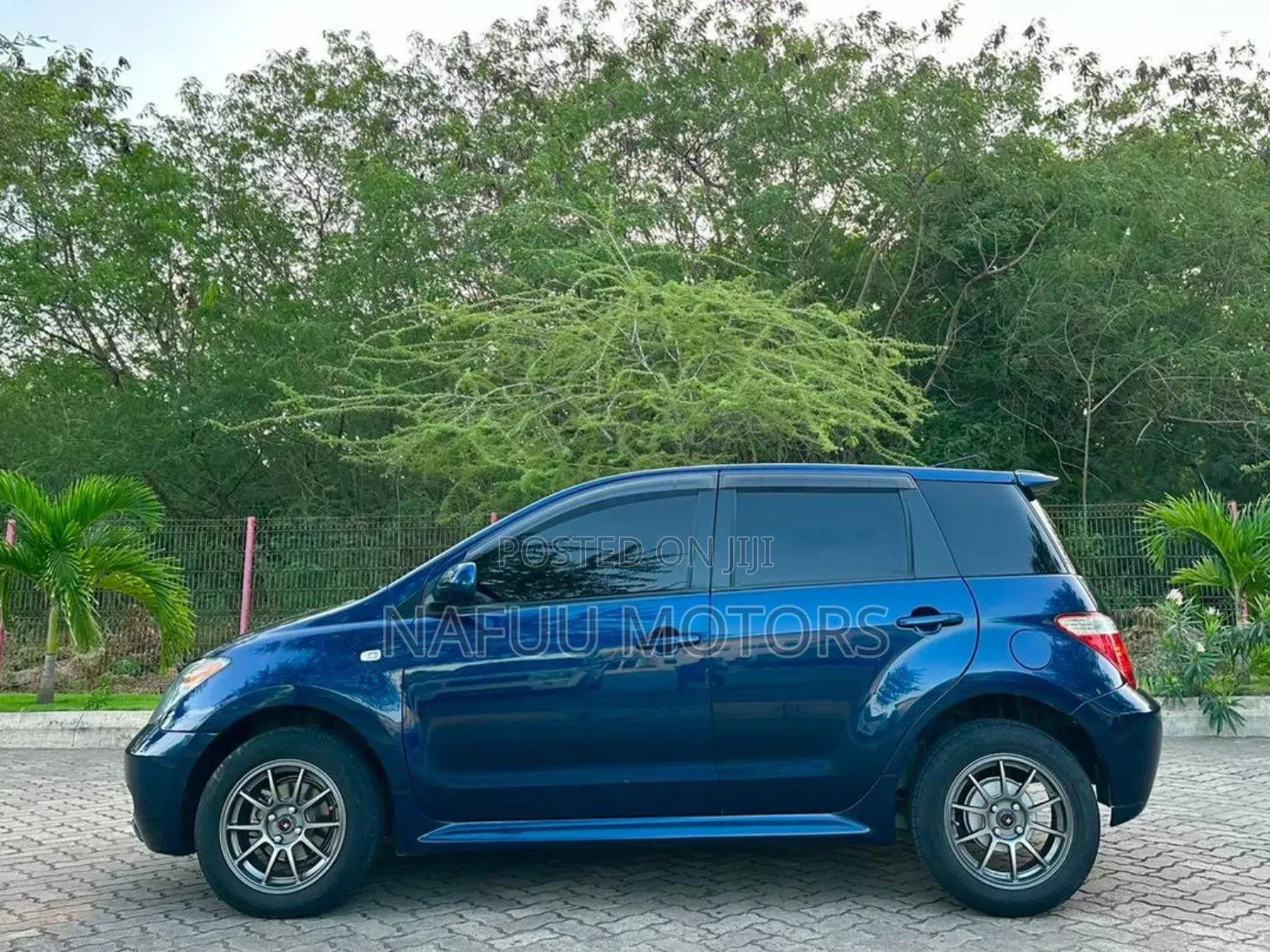 Toyota IST 2005 Blue