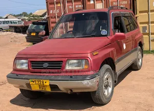 Suzuki Escudo 1998 Red