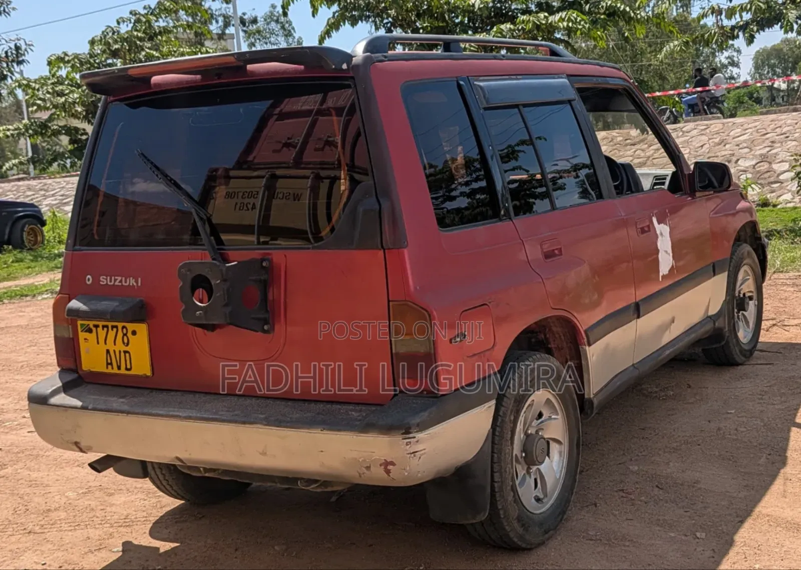 Suzuki Escudo 1998 Red