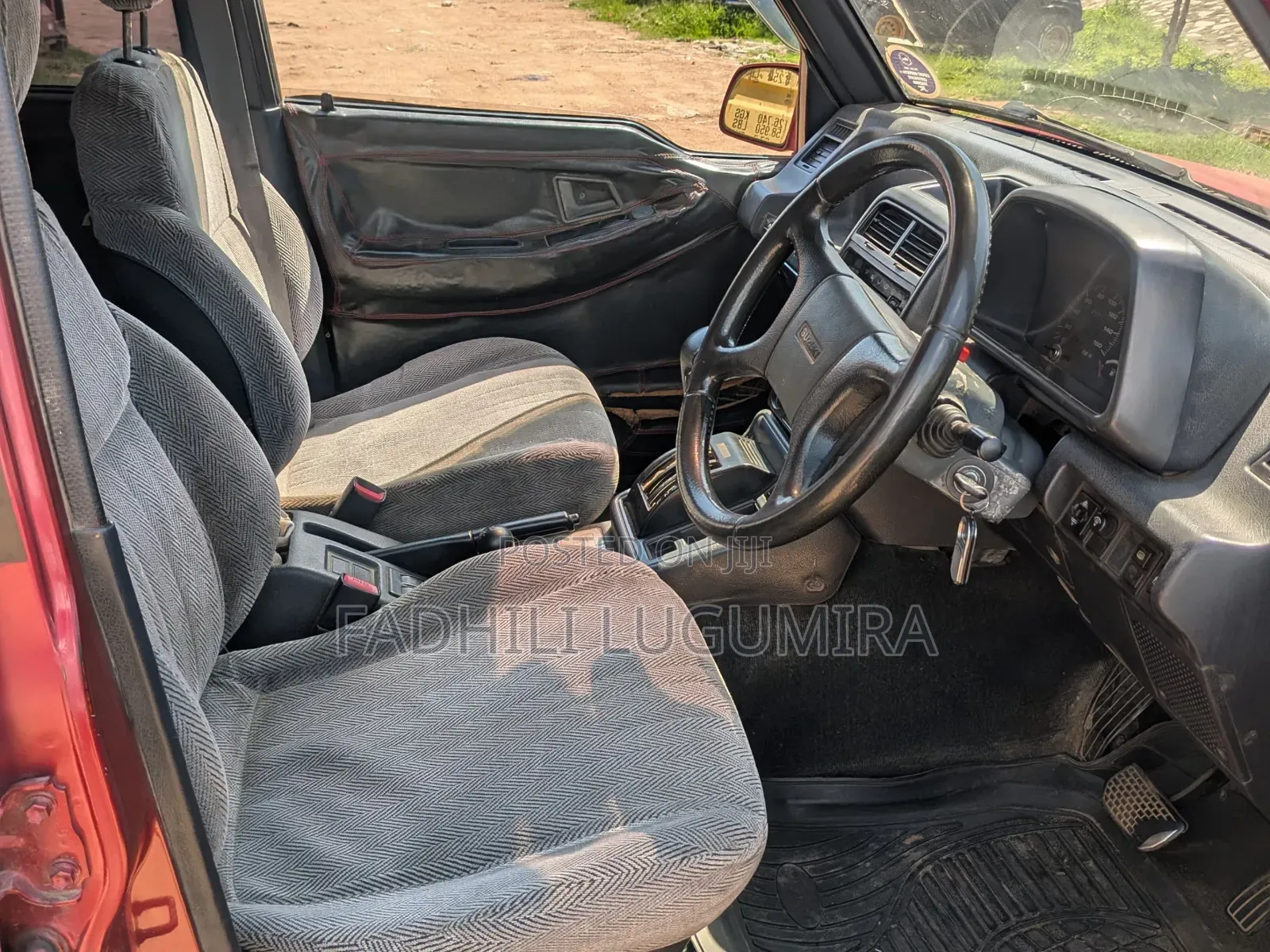 Suzuki Escudo 1998 Red