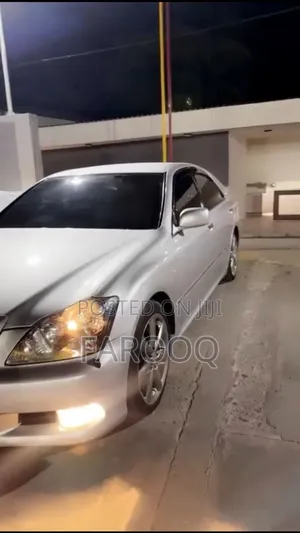 Toyota Crown 2006 Silver