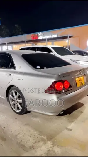 Toyota Crown 2006 Silver