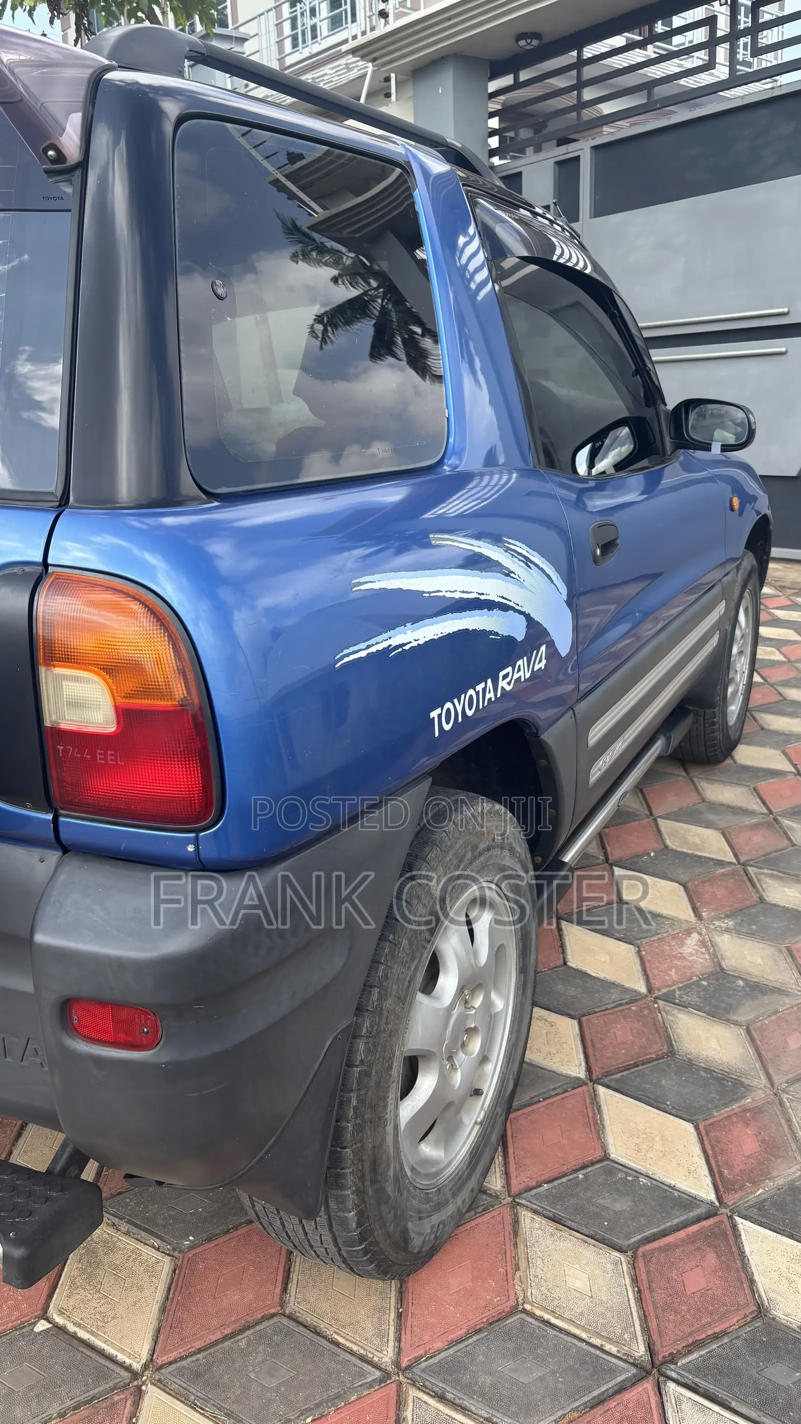 Toyota RAV4 1994 Blue