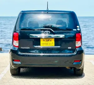 Toyota Corolla Rumion 2008 Black