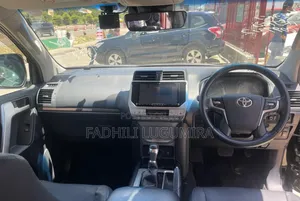 Toyota Land Cruiser Prado 2019 Black