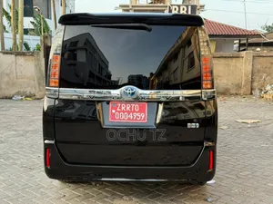 Toyota Voxy 2016 Black