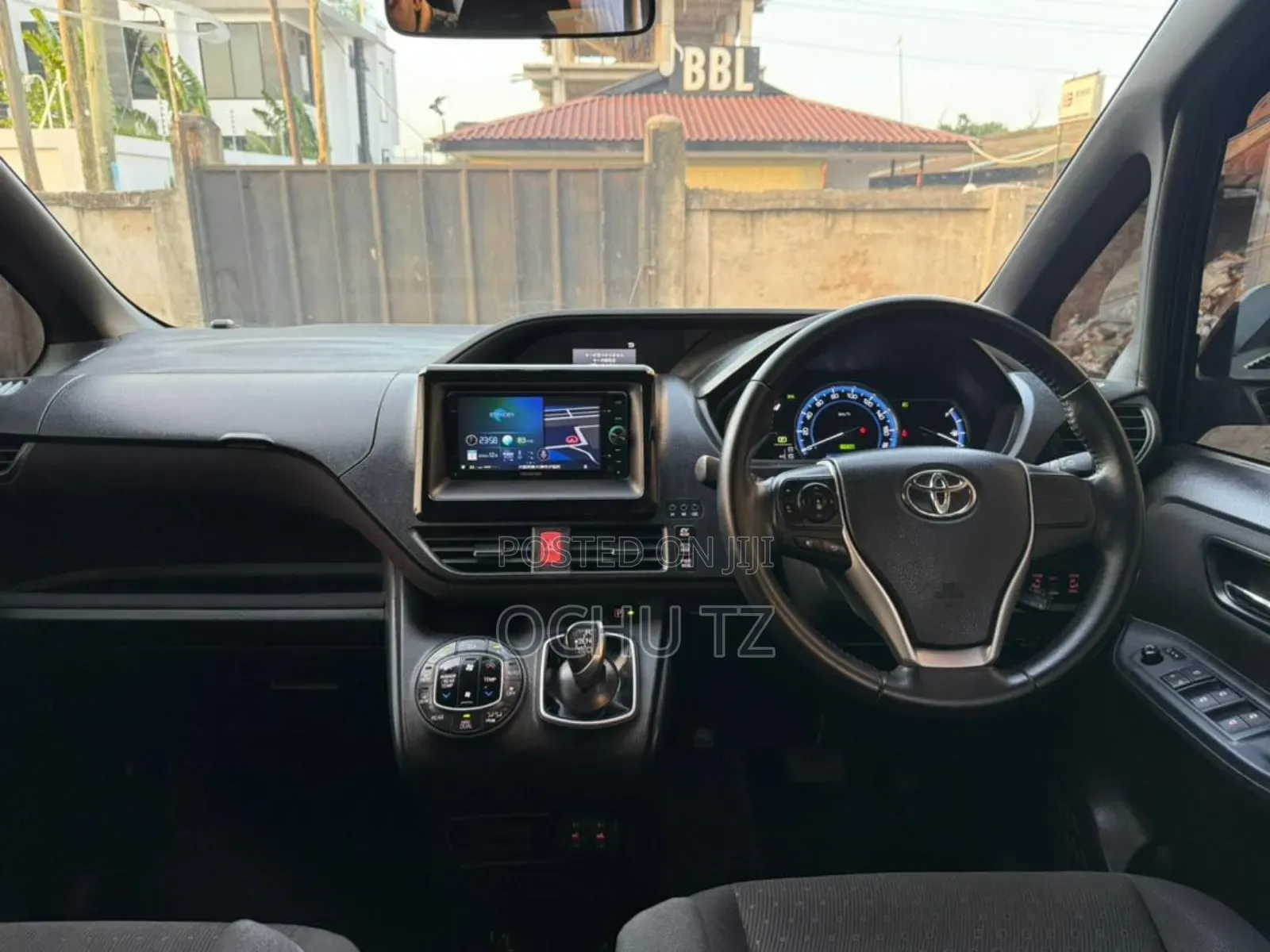 Toyota Voxy 2016 Black