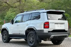 Toyota Land Cruiser Prado 2.7 2025 Off white