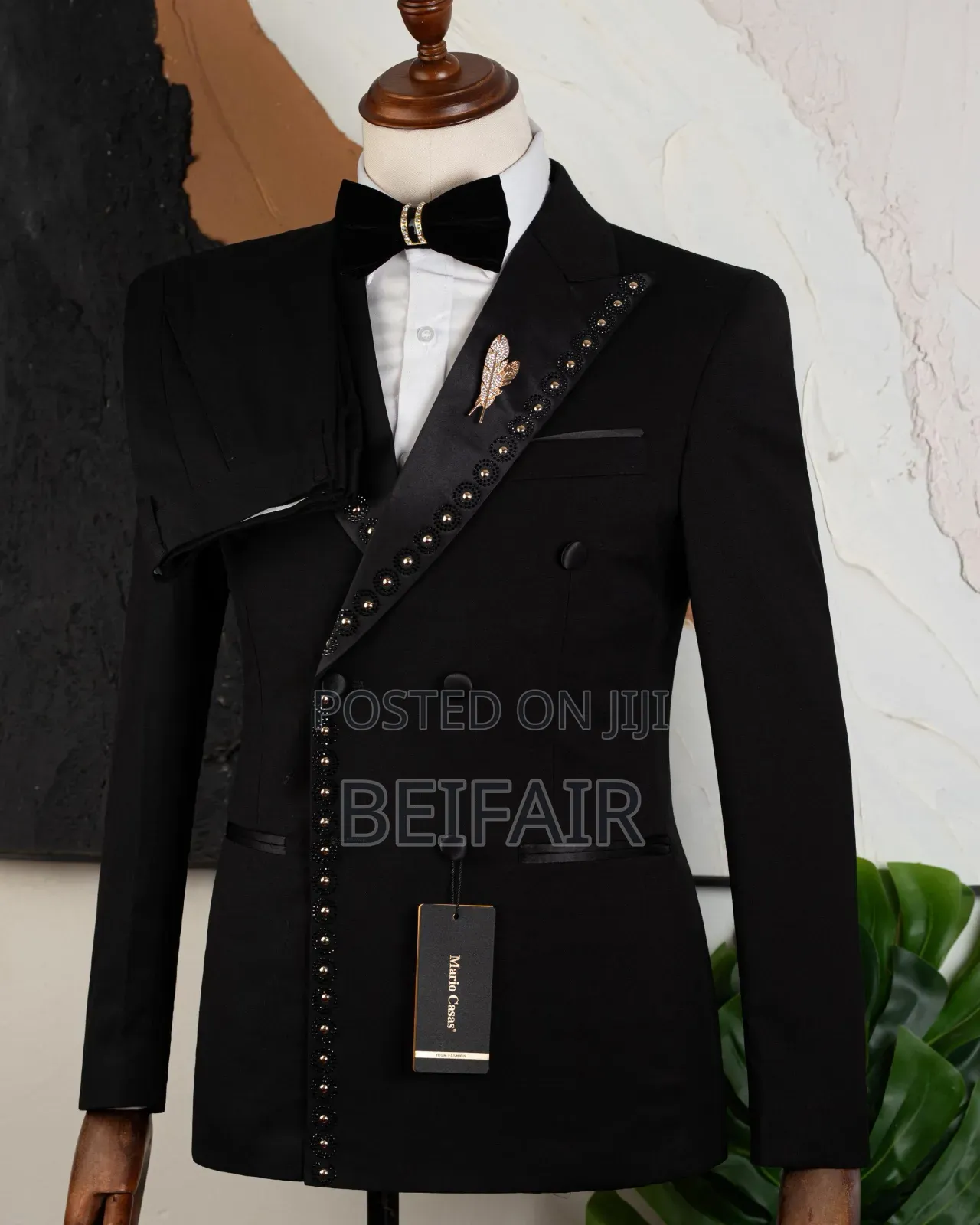 Black Suit Gold Stoney Taxedo Suit