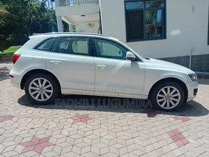 Audi Q5 2010 White
