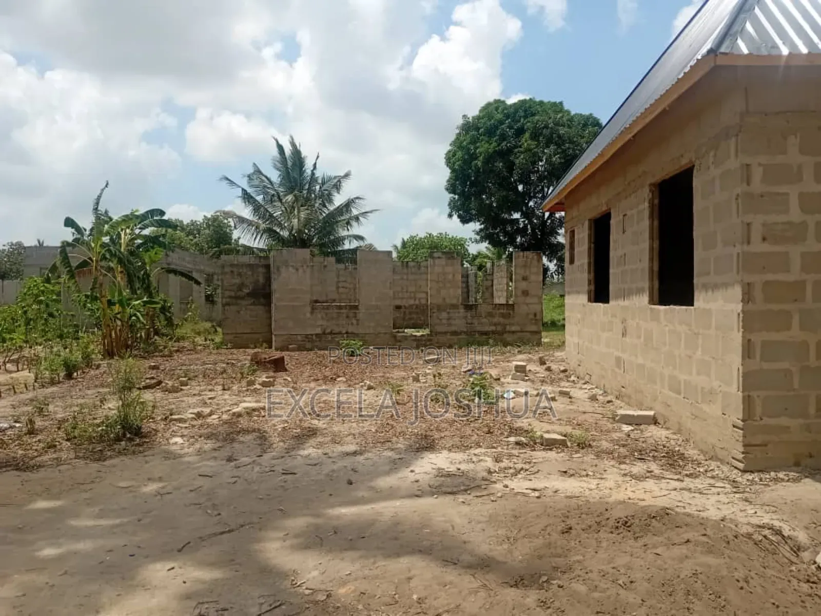 3bdrm House in Excela Joshua, Msongola for sale