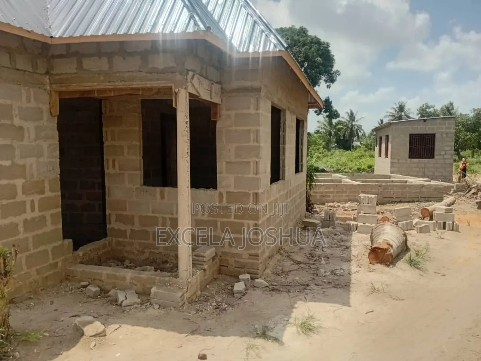 3bdrm House in Excela Joshua, Msongola for sale