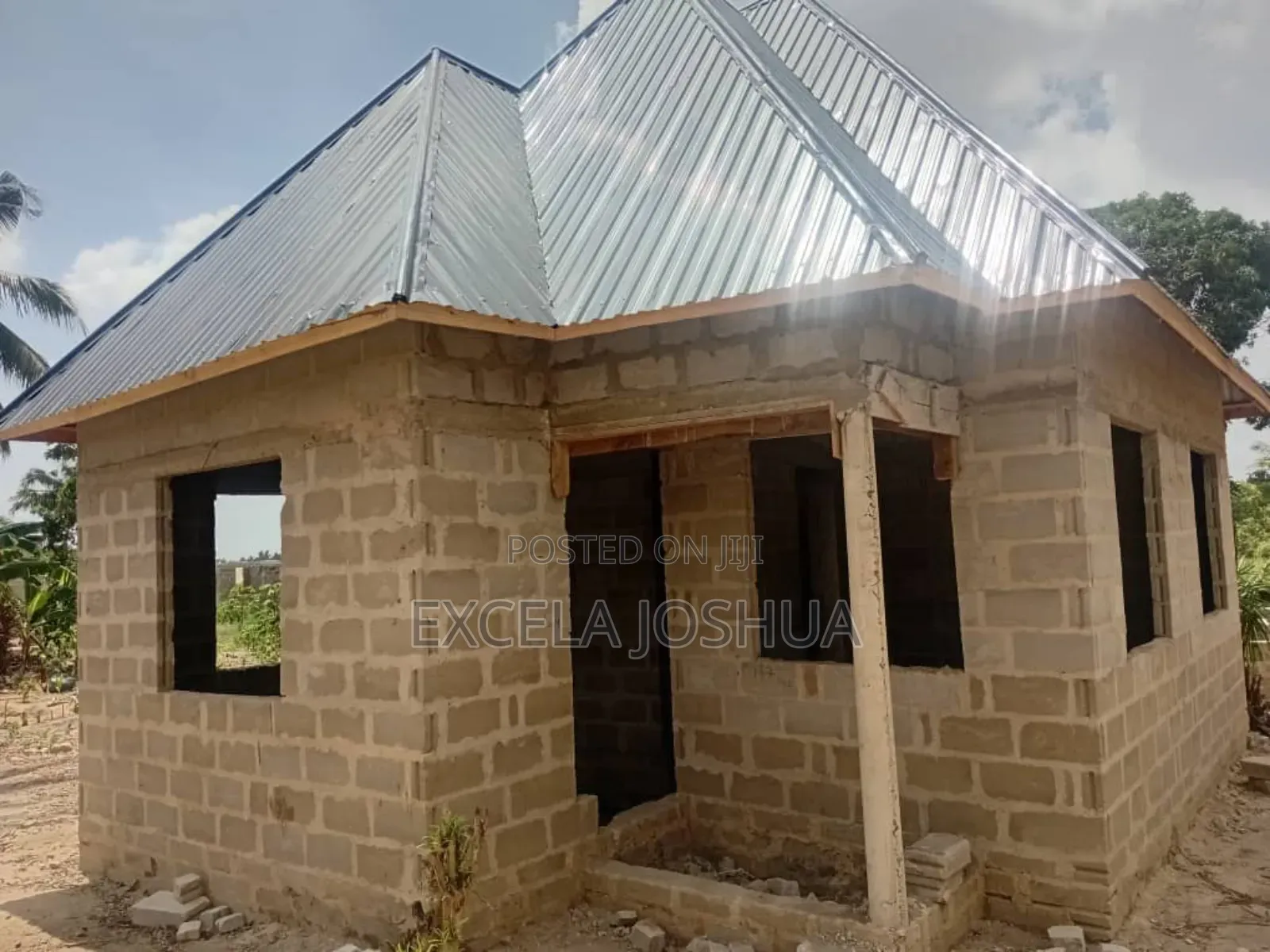 3bdrm House in Excela Joshua, Msongola for sale