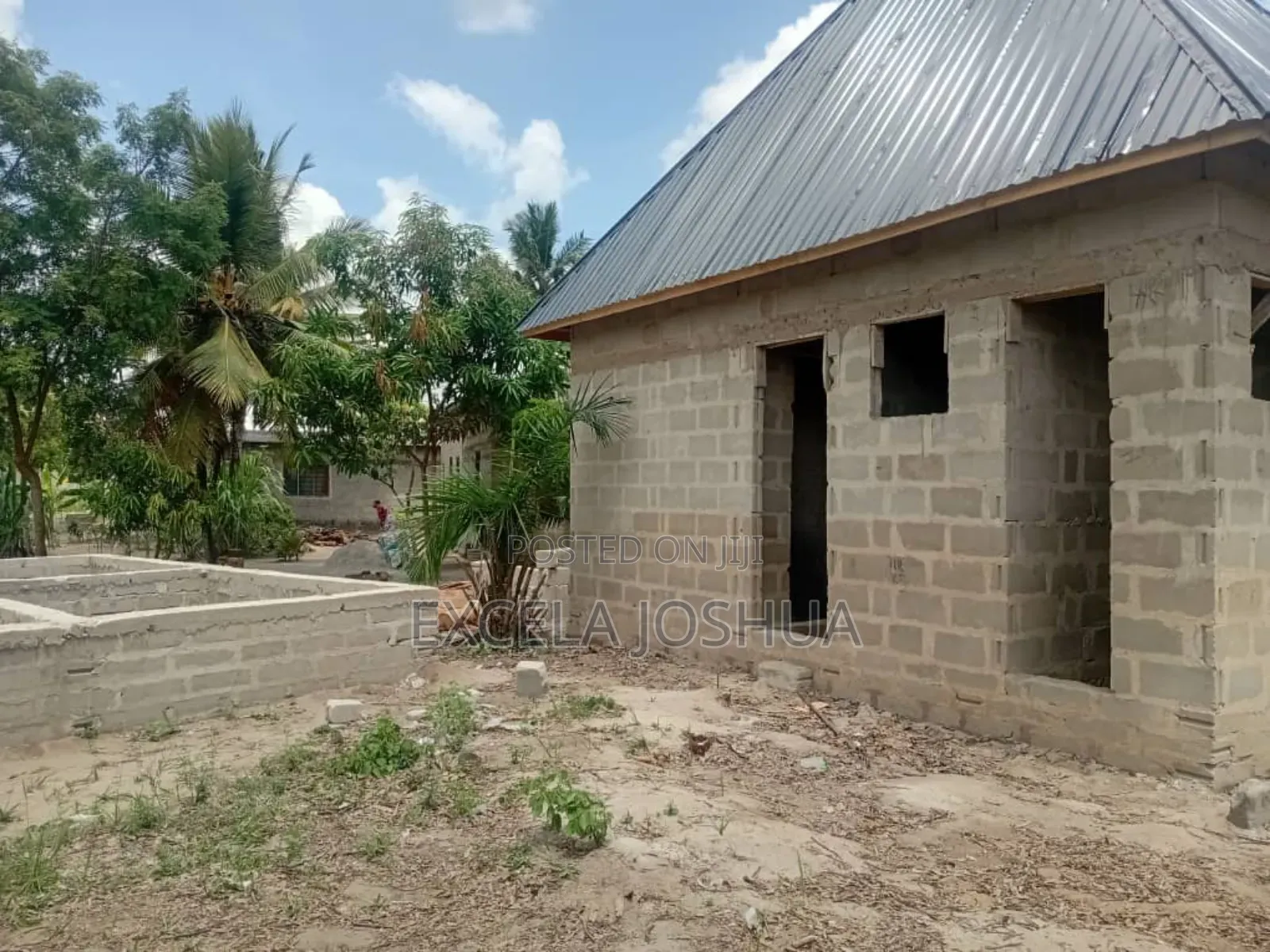 3bdrm House in Excela Joshua, Msongola for sale
