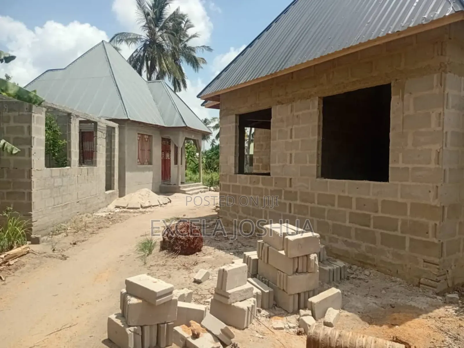 3bdrm House in Excela Joshua, Msongola for sale