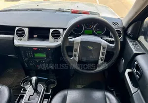 Land Rover Discovery 2008 White