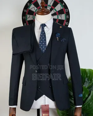 Detailed Dark Blue Suit