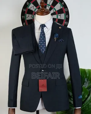 Detailed Dark Blue Suit