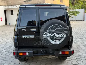 Toyota Land Cruiser 2024 Black