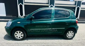 Toyota Vitz 2002 Green