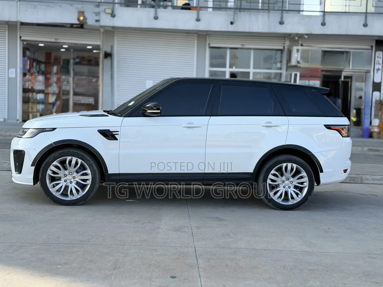 Land Rover Range Rover 3.0L V6 Turbocharged Diesel Td6 2019 White