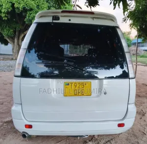 Toyota Noah 2001 White