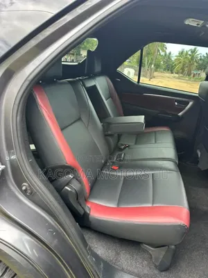 Toyota Fortuner 2023 Gray