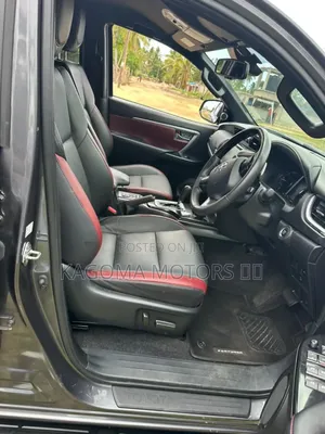 Toyota Fortuner 2023 Gray