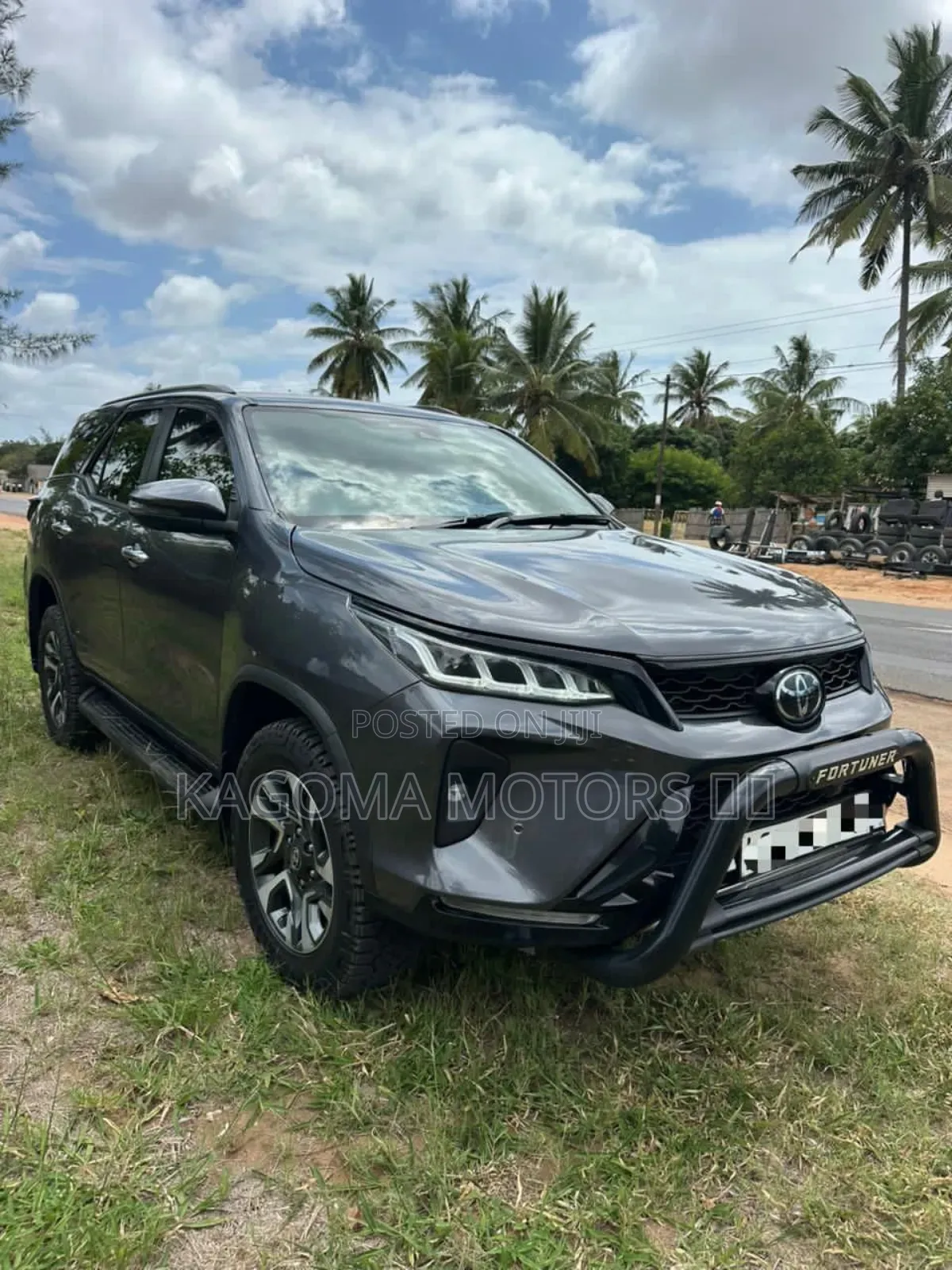 Toyota Fortuner 2023 Gray