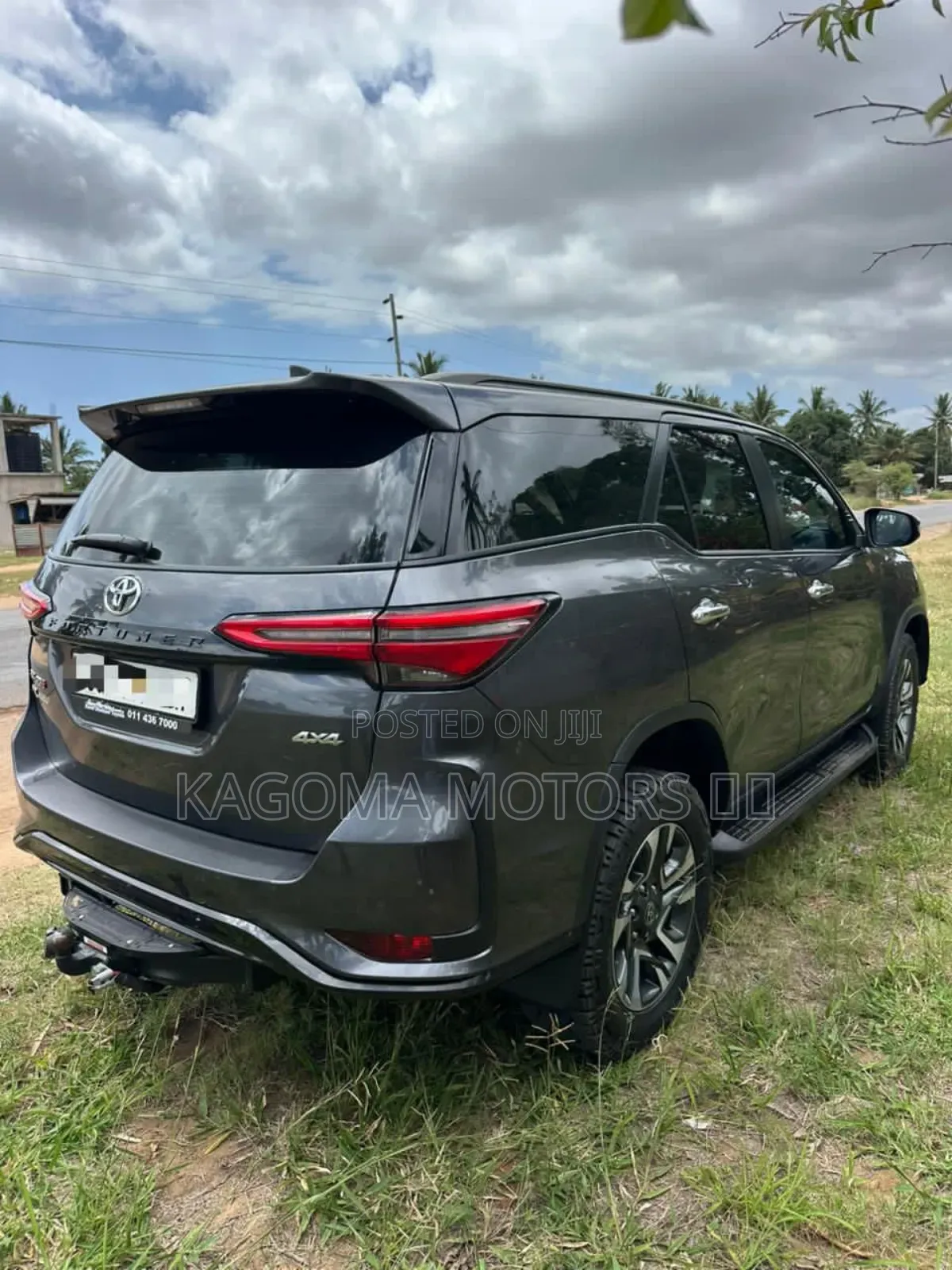 Toyota Fortuner 2023 Gray