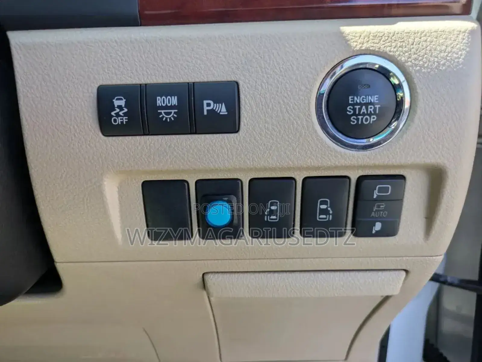 Toyota Alphard 2.4 Petrol AWD 2008 Purple